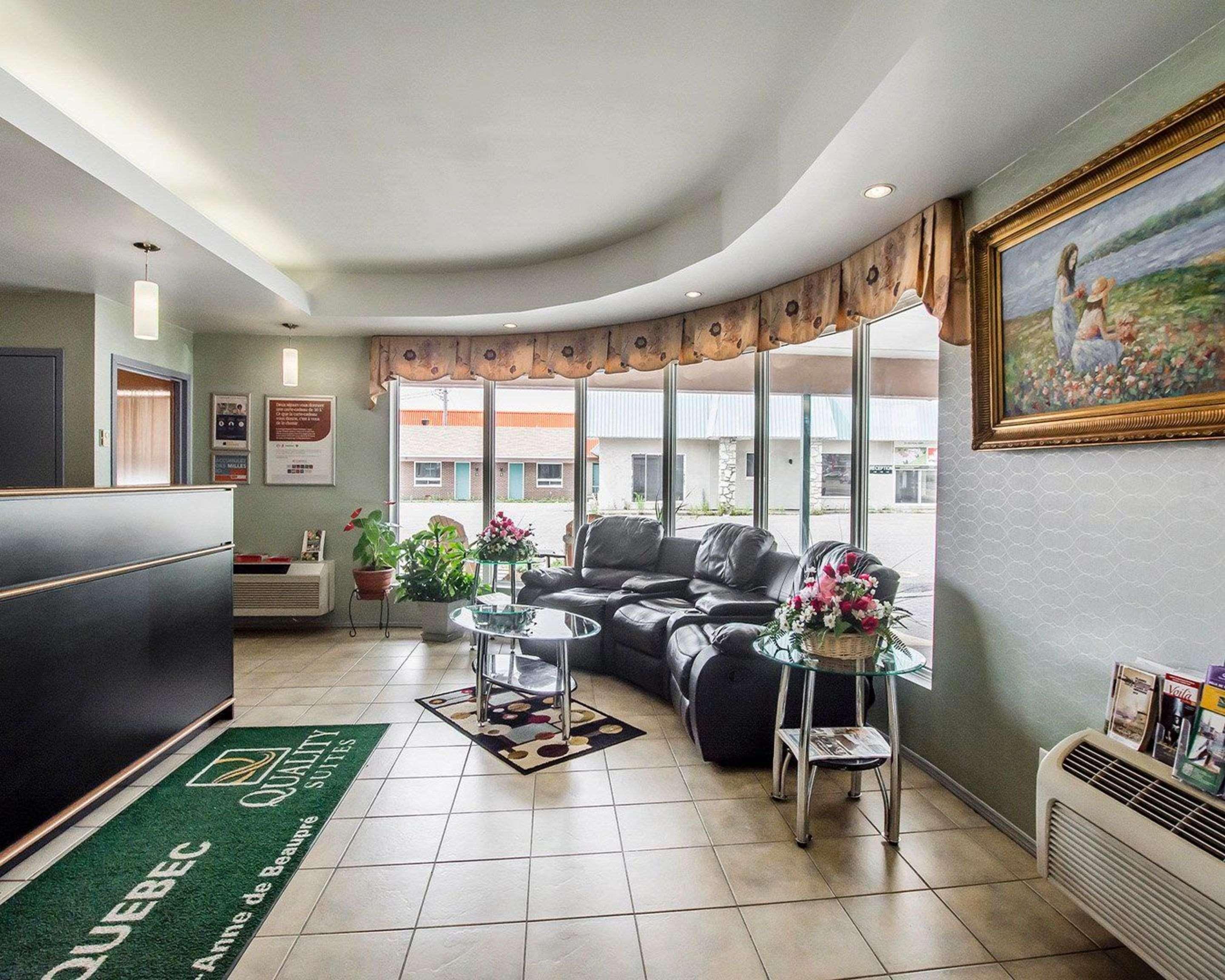 Quality Suites Sainte-Anne-de-Beaupré Exterior foto
